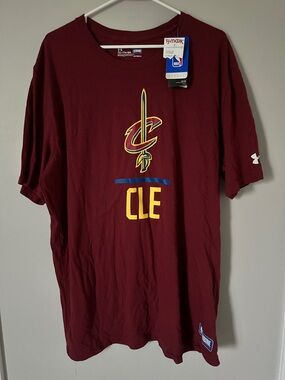 Under Armour Maroon Cleveland Cavaliers CLE Logo Short Sleeve Tee
